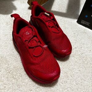 LITTLE KIDS' NIKE AIR MAX 270 CASUAL SHOES size 11